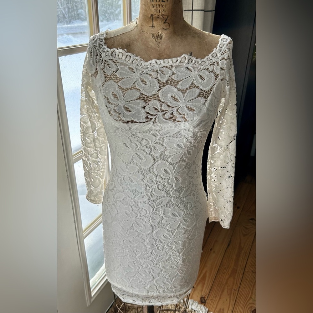 White Lace Bodycon Dress
